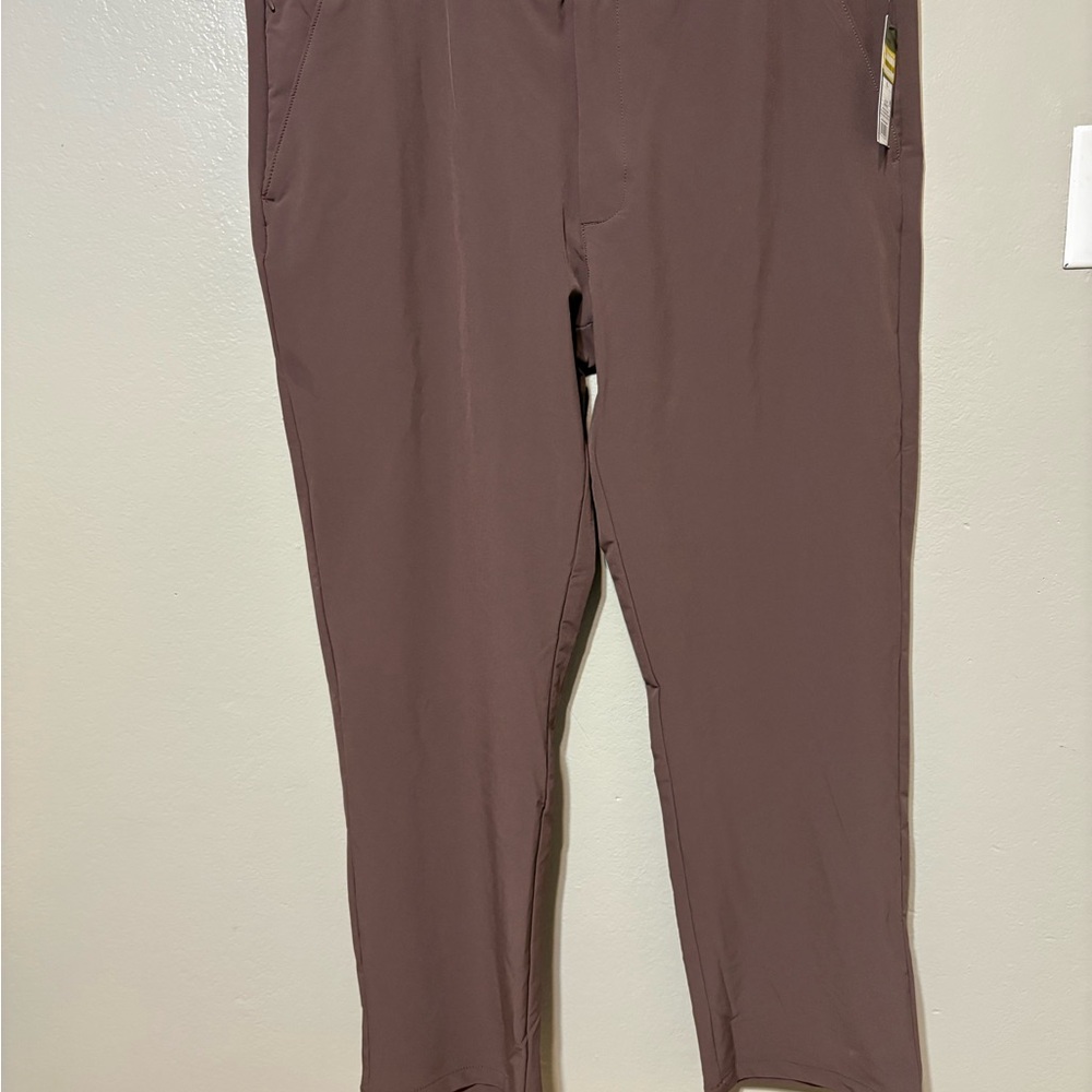 Goodfellow & Co Men's Brown Tech Trousers‎ Size XL. Moisture wicking.